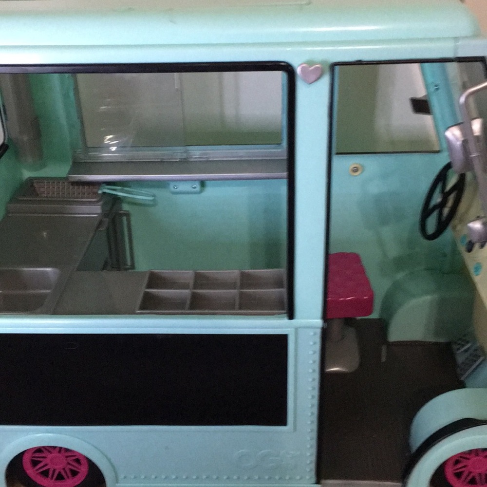 Doll ice cream truck